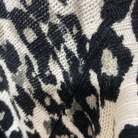 Chicos Leopard‎ Print Cardigan - Picture 3 of 5